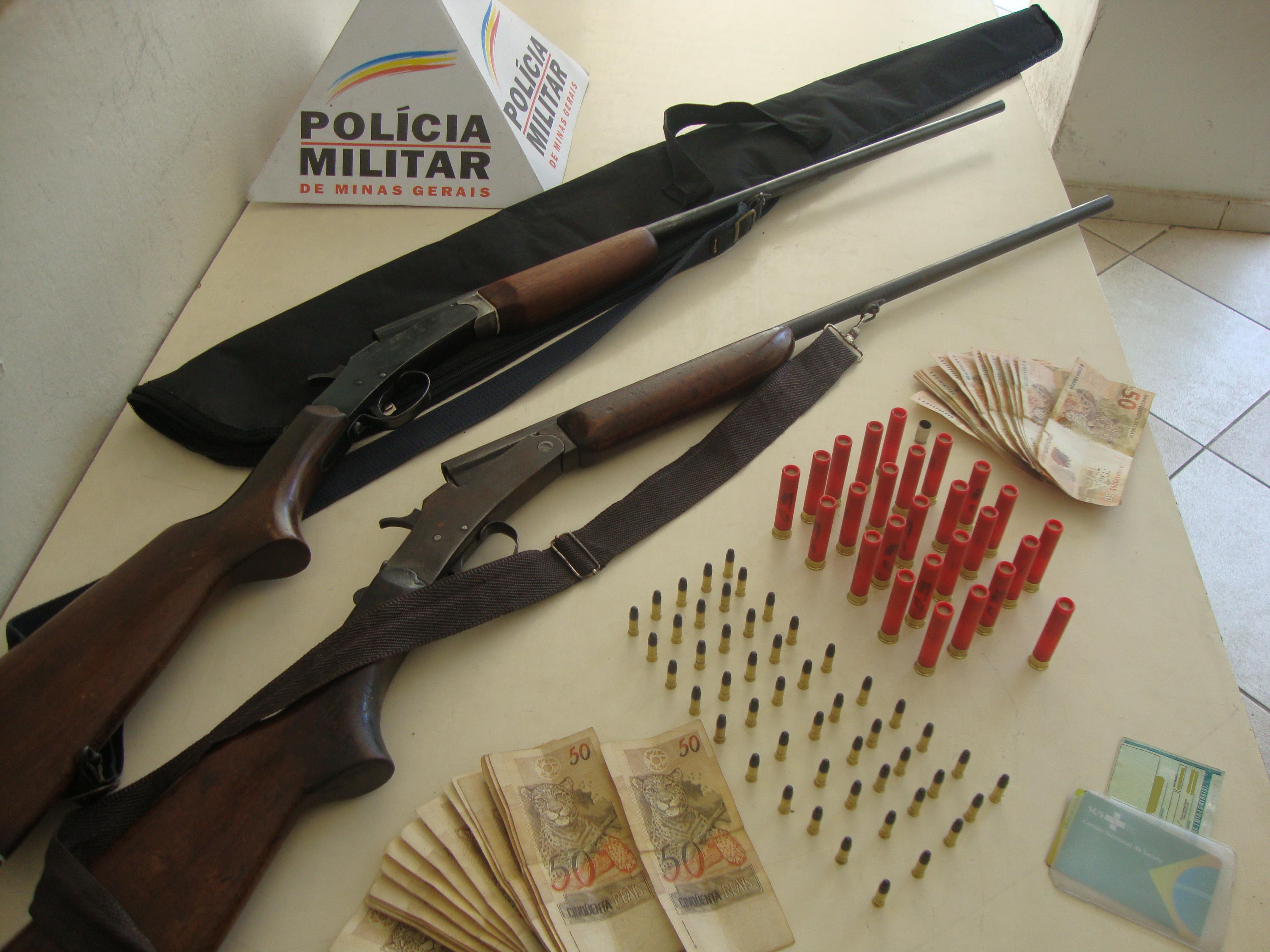 Um homem é preso com armas de fogo em Maquiné