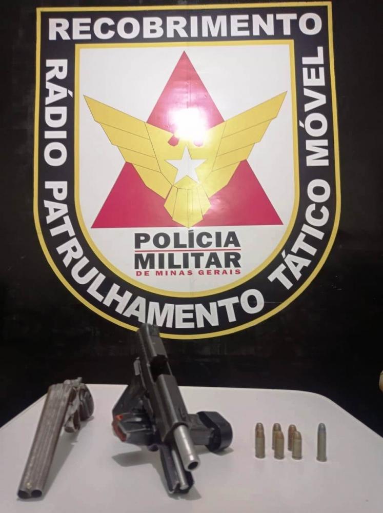 Polícia Militar termina com baile funk e apreende duas armas de fogo no bairro Adelmolândia em Sabará