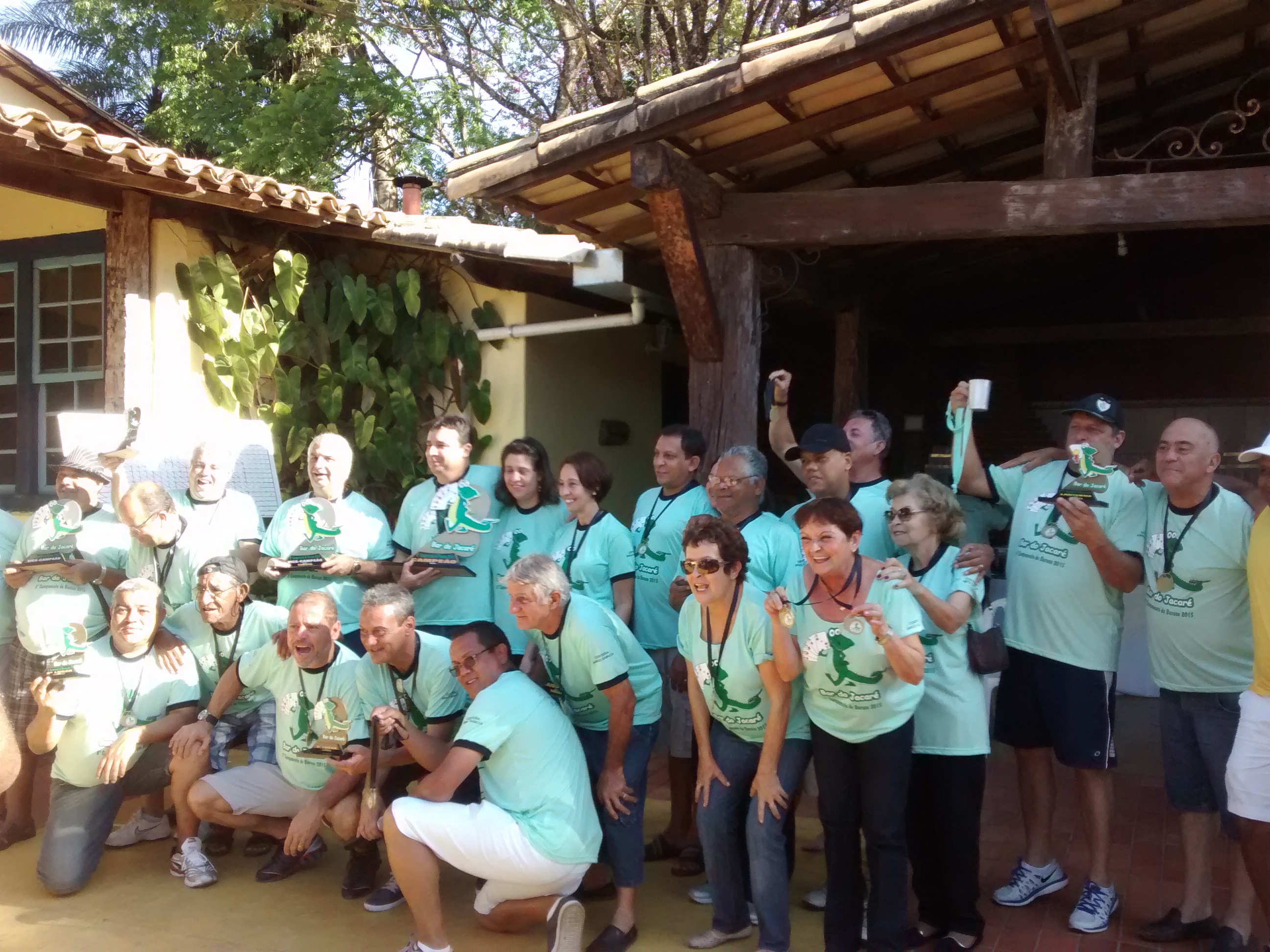 Confraternização e entrega de medalhas do 8º Campeonato de Buraco do Bar do jacaré