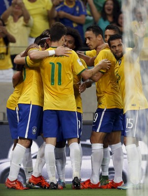 Vitória em casa recupera confiança da seleção, dizem jogadores