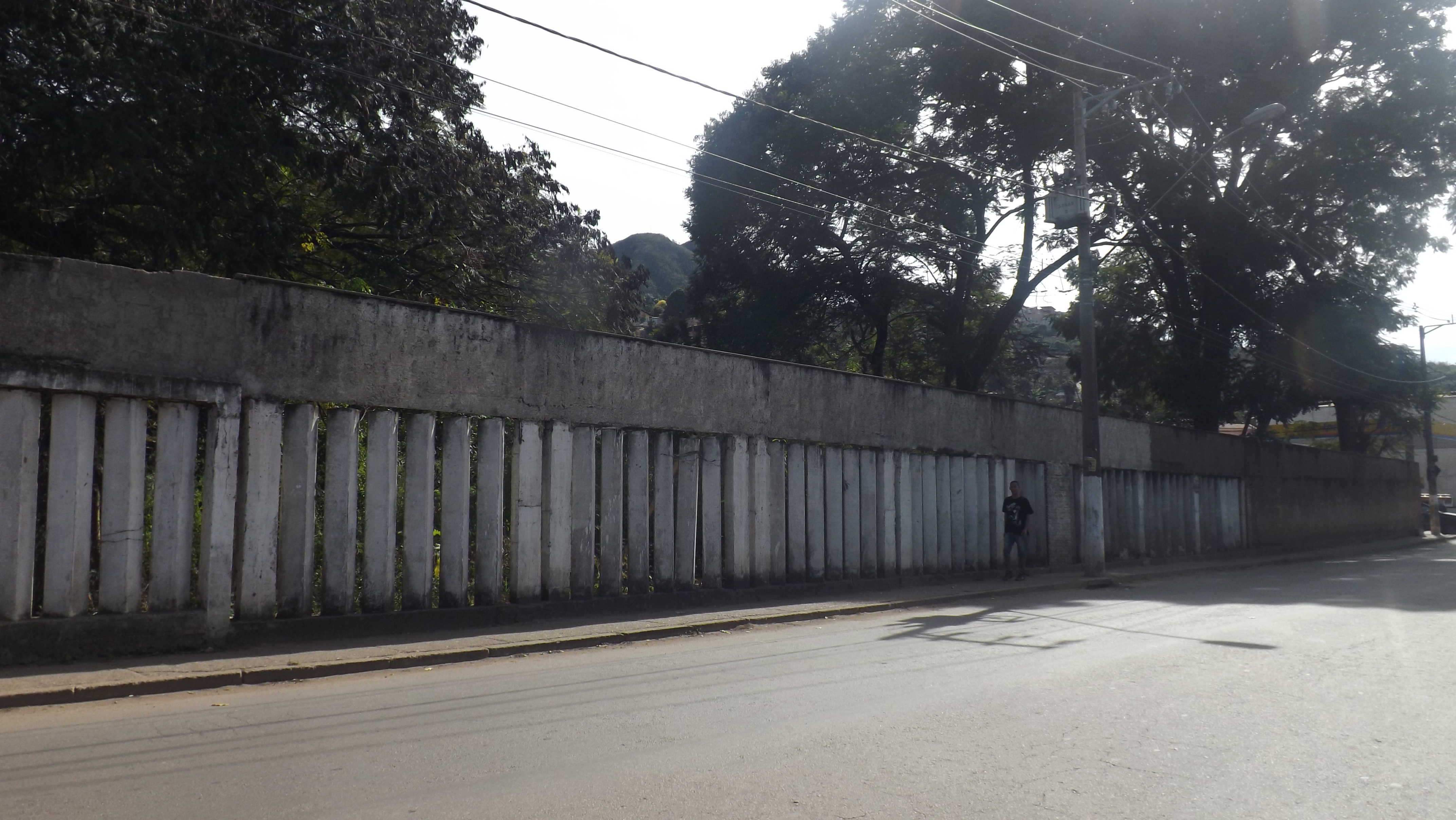 Comunidade reclama de suspensão de aulas esportivas na E.E Bilu Figueiredo