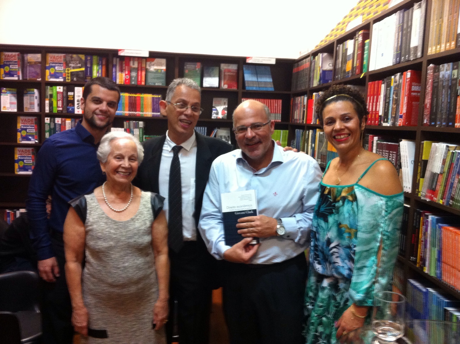Giovani Clark é homenageado em obra literária 